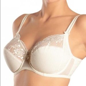 Chantelle Pont Neuf 3-part Minimizer Cup Bra